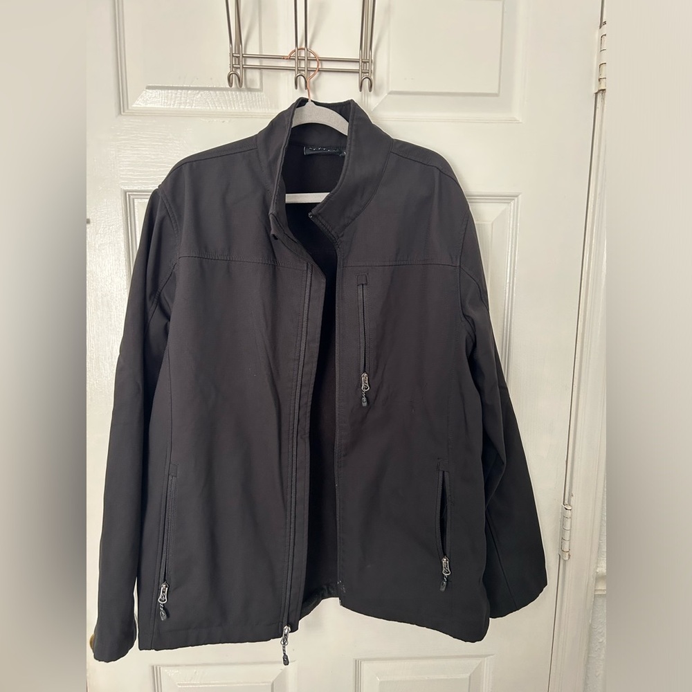 Swiss Tech Men's Black Lightweight Jacket with Zip Pockets